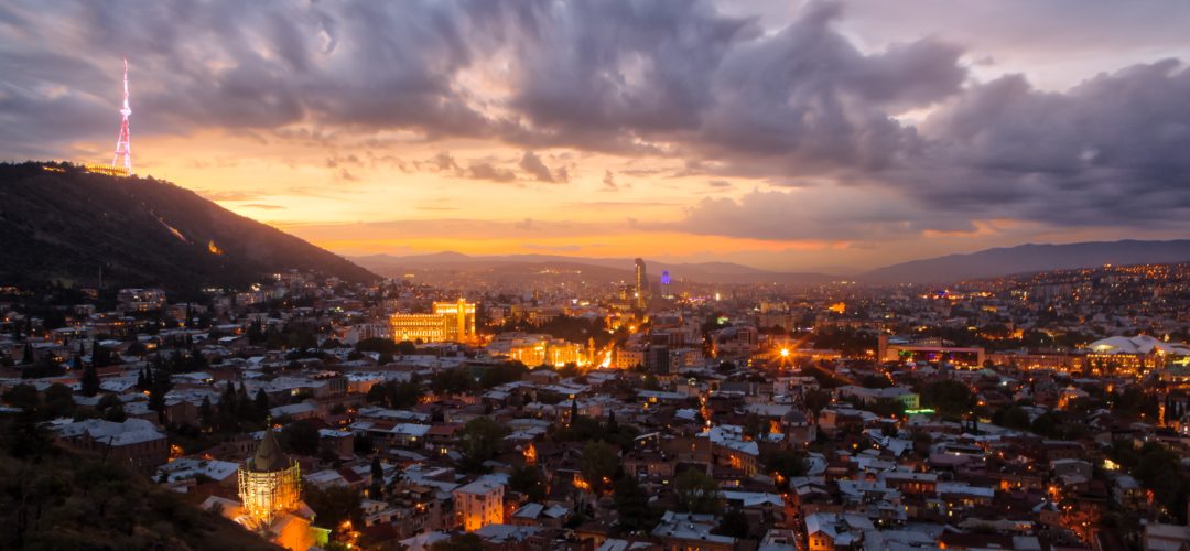 jaanus-jagomagi-XldYOZzDNCM-unsplash Sunset over City